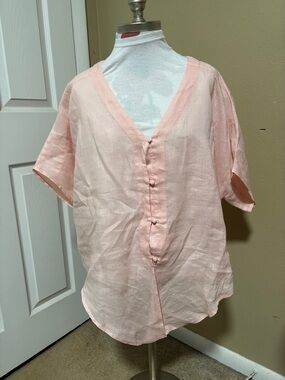 Vince Camuto Soft Blush V-Neck Button Front Blouse